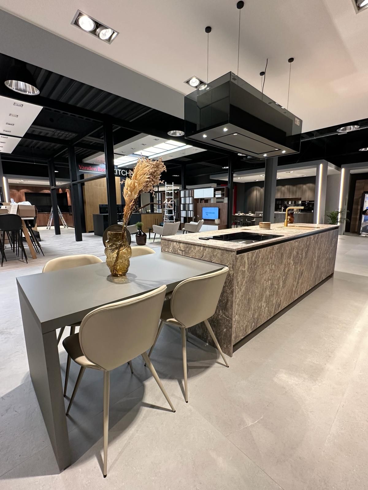 Een nieuwe franchisewinkel Vanden Borre Kitchen te Oudergem